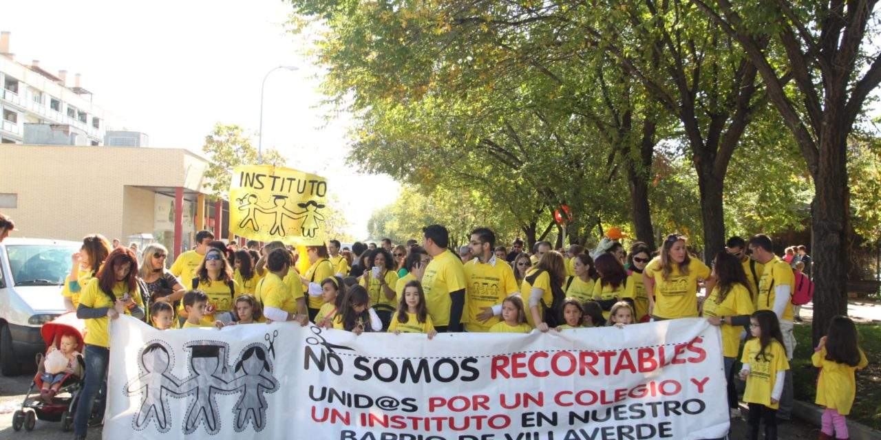 1.200 vecinas y vecinos de Butarque exigen la construcción de un instituto