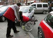 14.000 firmas demandan la inmediata aplicación de la Ley de Dependencia en Madrid