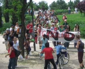 300 personas dan vida a la tradicional Fiesta del Árbol en Hortaleza