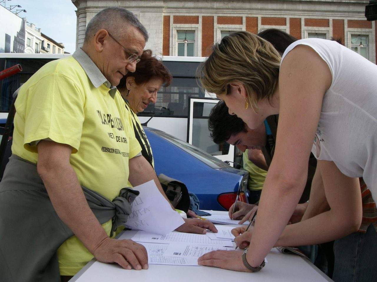 5.000 firmas contra las averías de metro