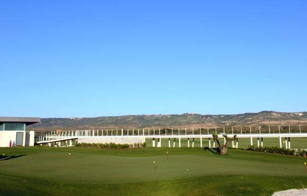 Alcalá exige la ejecución de la sentencia que declara nulo el campo de golf de El Encín