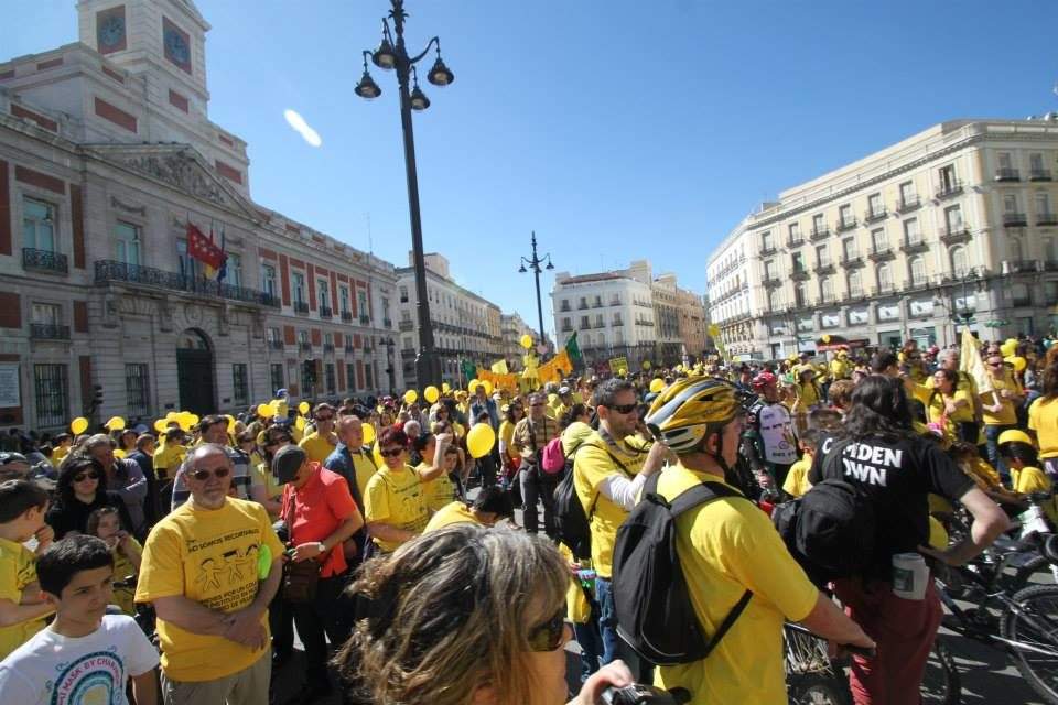 Butarque continúa con las movilizaciones para exigir la construcción de un instituto