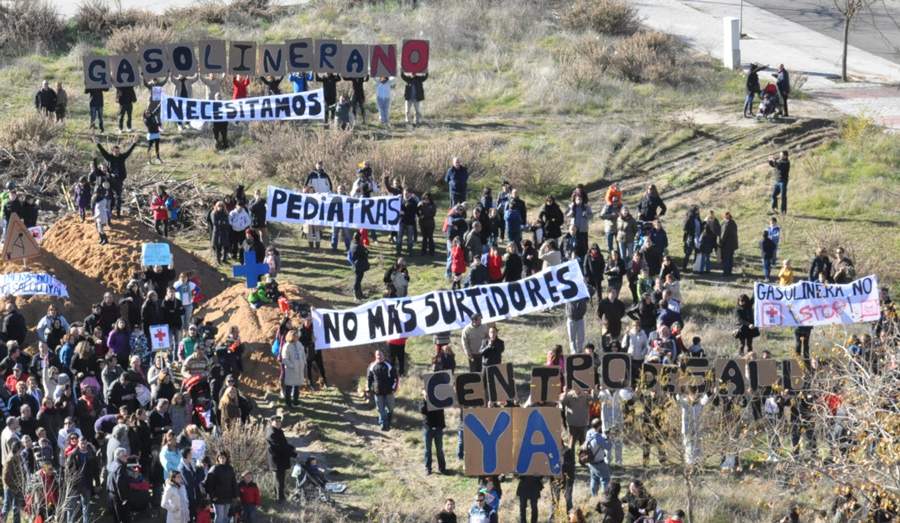 Butarque se moviliza contra la construcción de una gasolinera