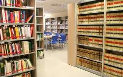 Caja Madrid deja sin biblioteca a miles de vecinos y vecinas