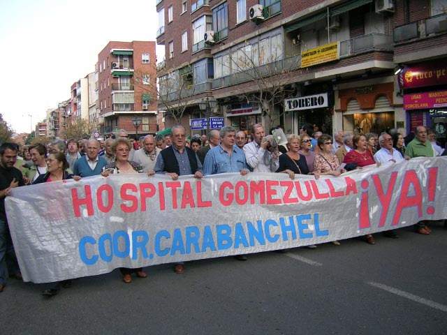 Carabanchel se reúne con Defensa para exigir el uso civil íntegro del hospital Gómez Ulla