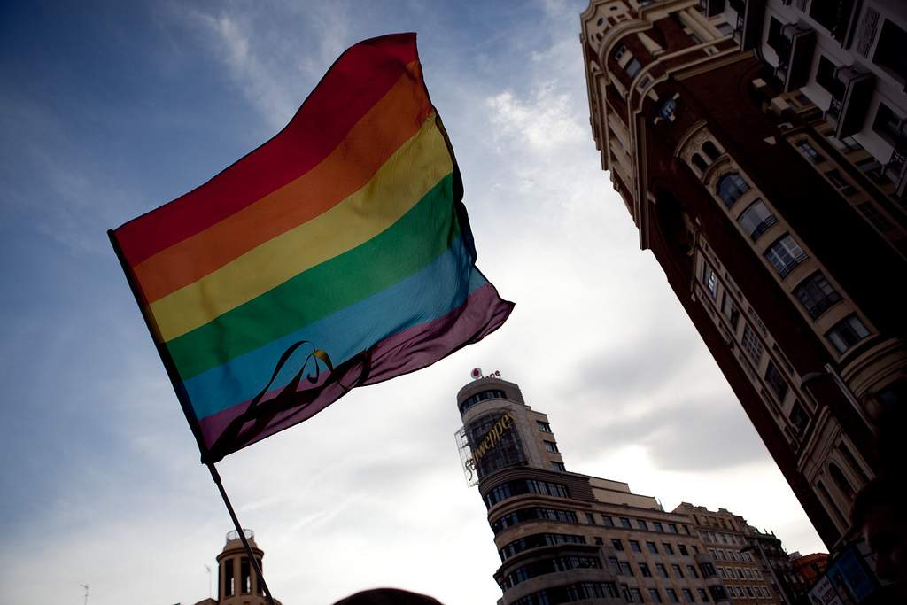 Chueca denuncia el incumplimiento de ordenanzas municipales en la fiestas del Orgullo