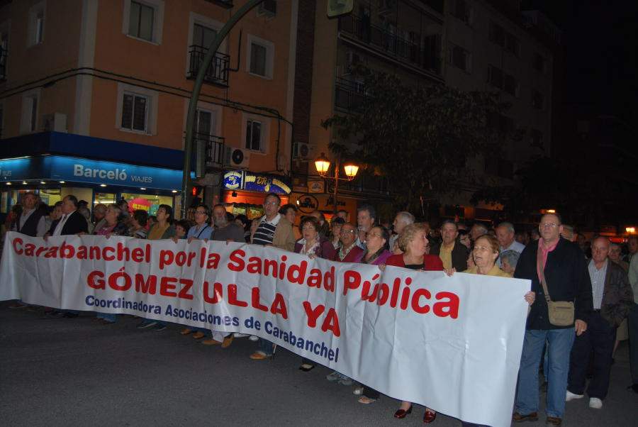 Cientos de carabancheleros reclaman el uso civil del hospital militar Gómez Ulla