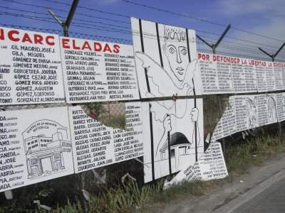 Destrozan parte del Memorial de la cárcel de Carabanchel