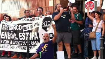 El 20 de julio, la PAH tratará de parar por segunda vez el desahucio de una familia de Pueblo Nuevo