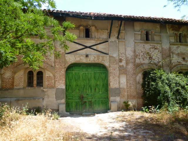El TSJM ordena la suspensión cautelar del derribo de varios edificios de la finca de Torre Arias