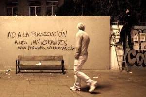 El acoso policial a inmigrantes, en el Alto del Arenal (Vallecas)
