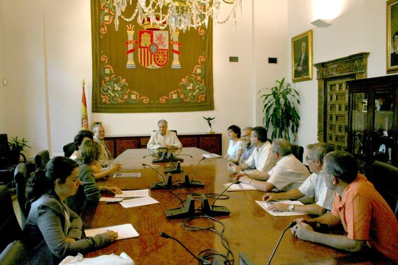El ”conflicto de los CAPI” llega al Defensor del Pueblo