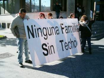 El movimiento ciudadano de San Blas demanda un plan de apoyo a las familias desahuciadas