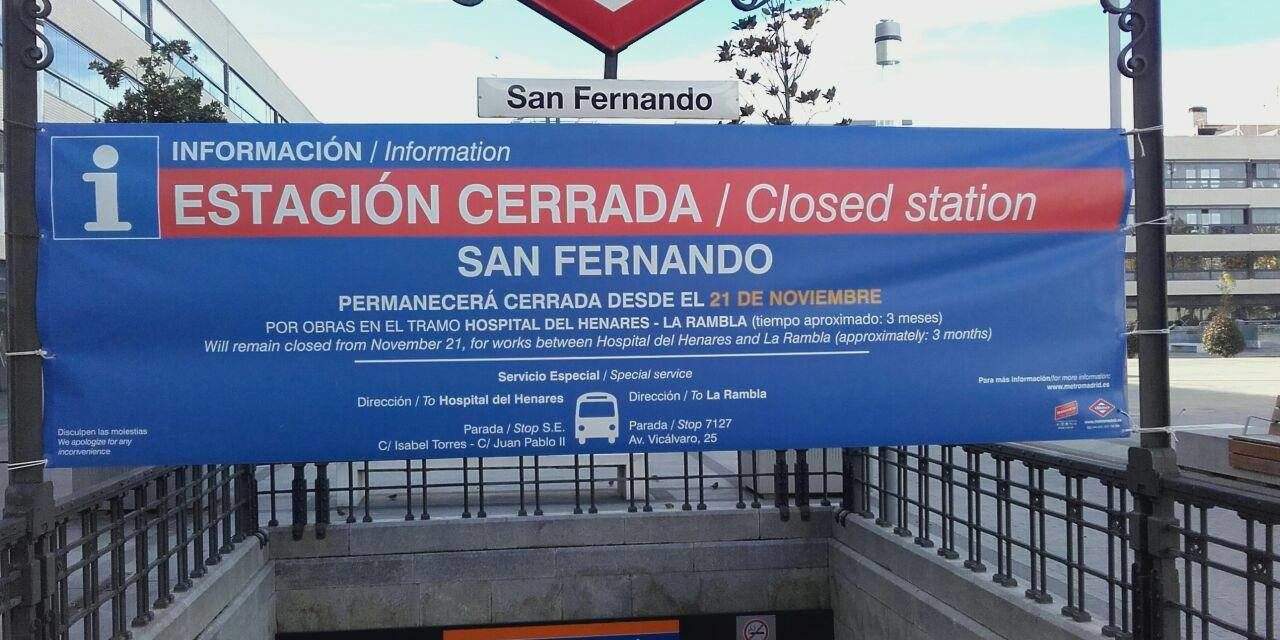 En el aniversario de su cierre, reclaman la reapertura de la línea 7B de Metro y la reparación de las viviendas