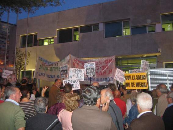 Hortaleza se manifiesta en defensa de la sanidad pública