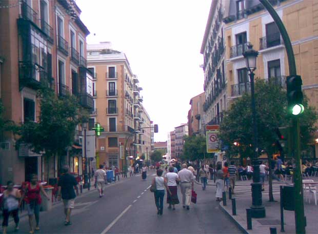 Justicia y Universidad piden una ordenación más racional de la movilidad en el centro de la capital