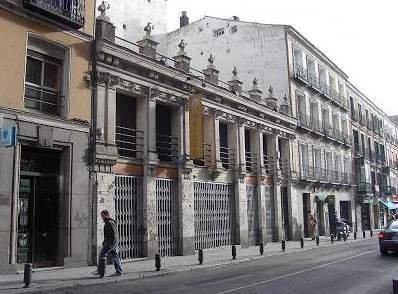 La AV de Chueca reclama a Carmena la conservación del edificio que albergaba el Pub San Bárbara