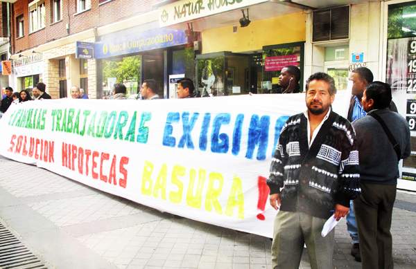 La FRAVM, con las familias afectadas por fraudes hipotecarios