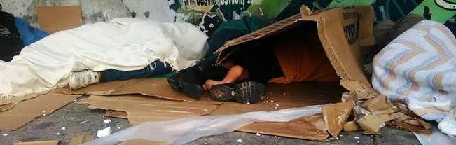 La FRAVM demanda al Gobierno regional una solución urgente al problema de los niños que viven en el parque de Clara Eugenia