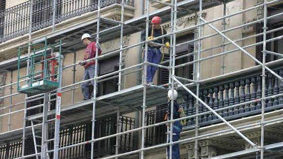 La FRAVM exige a la Comunidad de Madrid que impulse la rehabilitación de viviendas y el alquiler