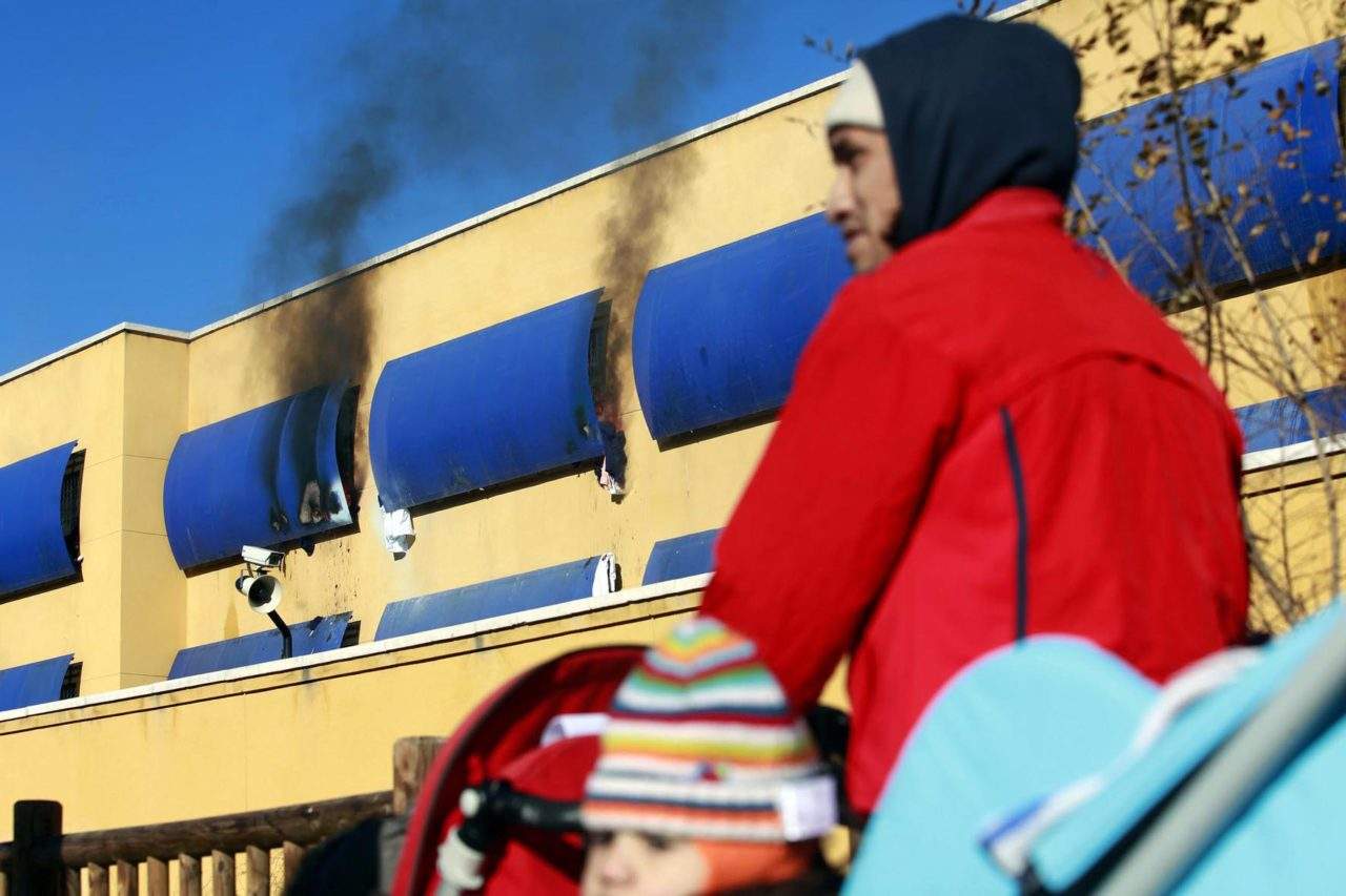La FRAVM pide que el derecho no se detenga a la puerta de los CIE