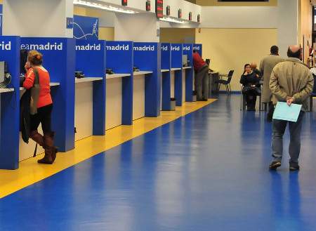La FRAVM, por la remunicipalización de Línea Madrid