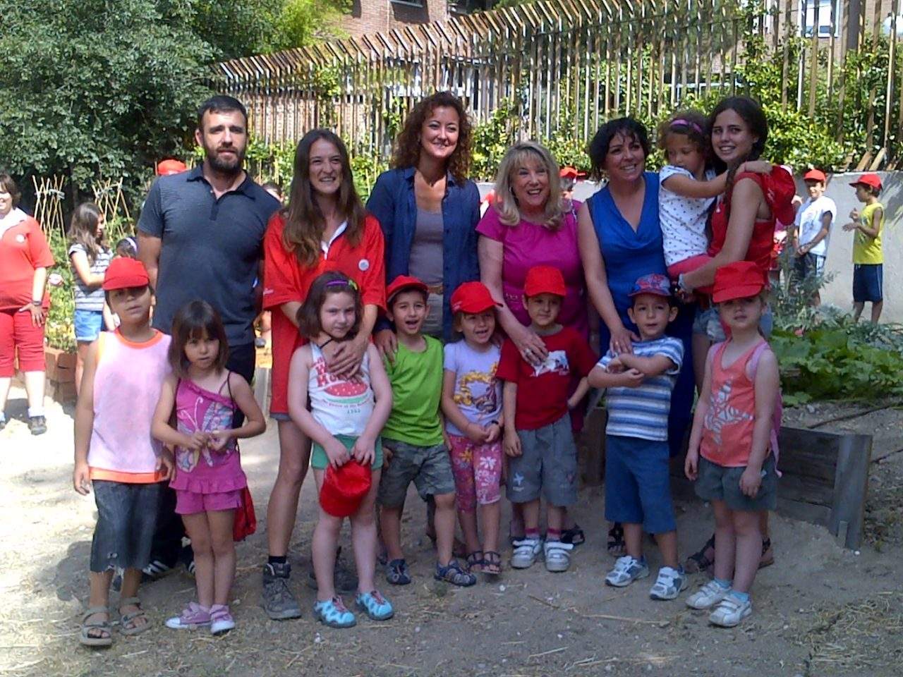 La FRAVM y el Ayuntamiento de Madrid firman el convenio de planes de barrio de 2013