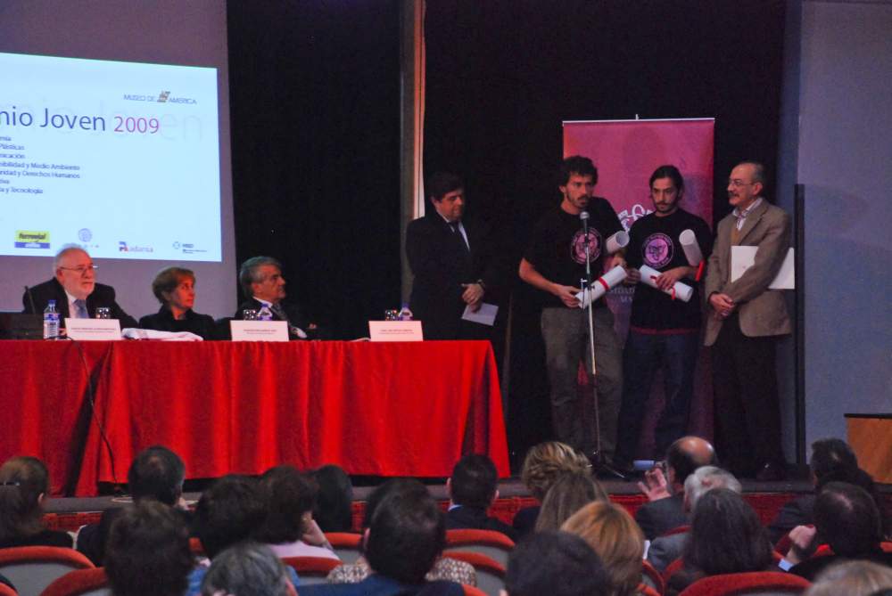 La Universidad Complutense reconoce la labor del movimiento vecinal