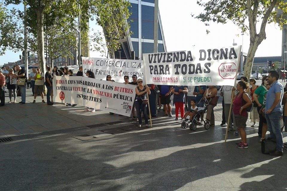 La justicia acepta el segundo contencioso administrativo contra la venta de viviendas públicas del IVIMA