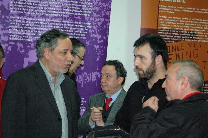 La muestra “40 años de acción vecinal” recala en San Fernando de Henares