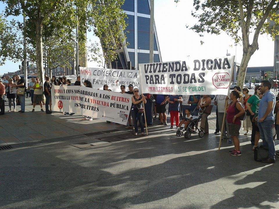 La oposición a la venta de viviendas públicas marca el inicio del curso