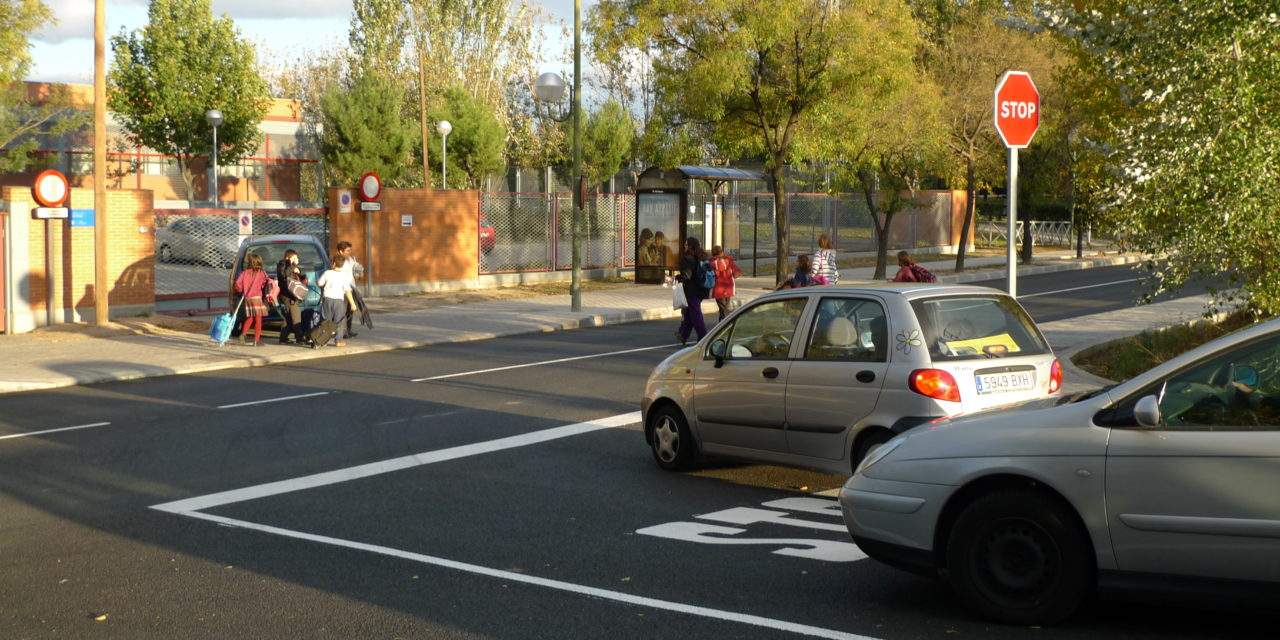 La ”remodelación” de la avenida de Los Rosales no convence a los vecinos