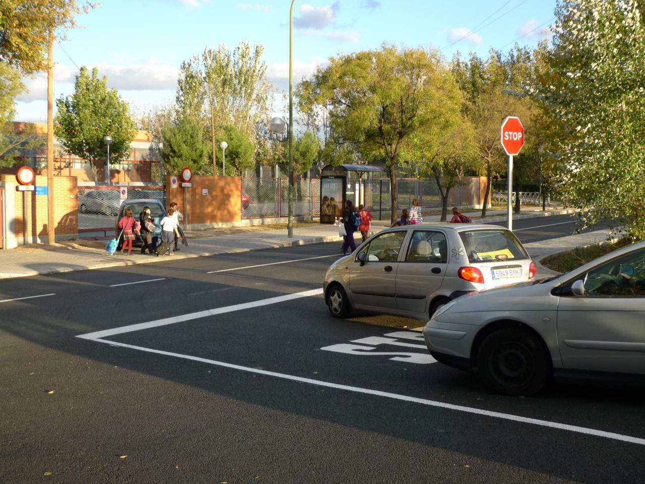 La ”remodelación” de la avenida de Los Rosales no convence a los vecinos