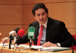 Las asociaciones vecinales de Coslada exigen la dimisión del concejal de Seguridad y Educación