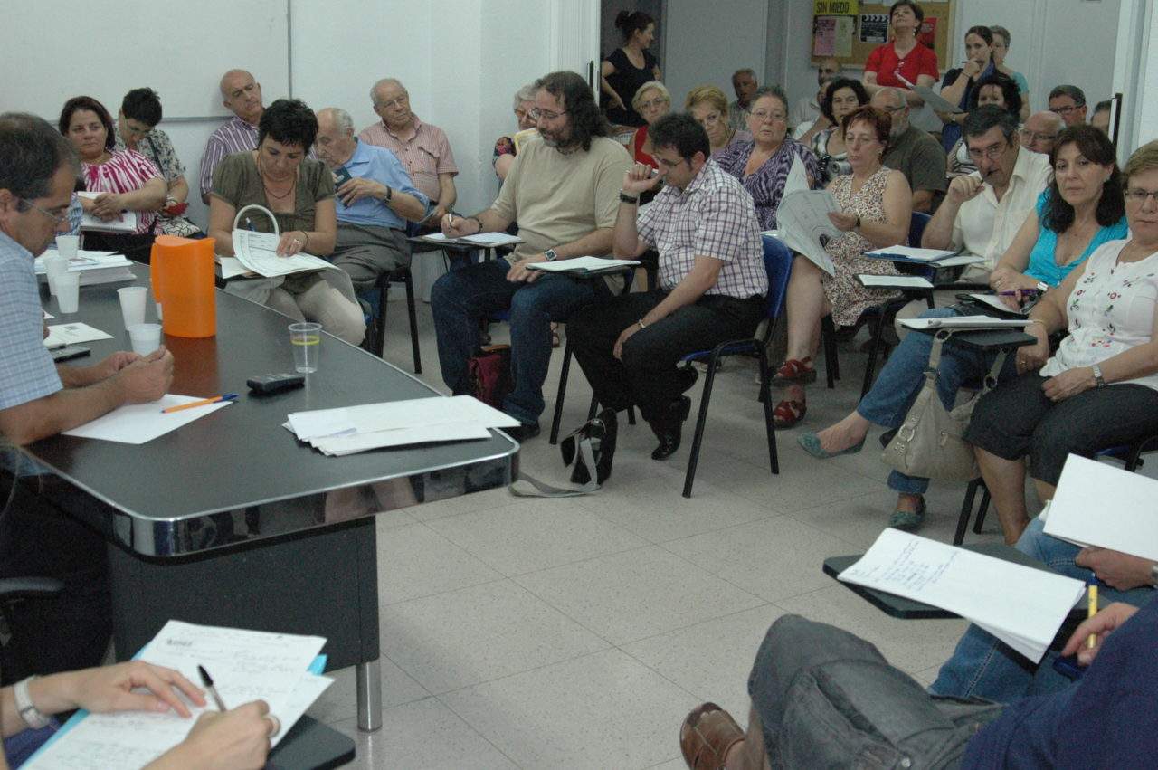 Las asociaciones vecinales pisan el acelerador de la movilización