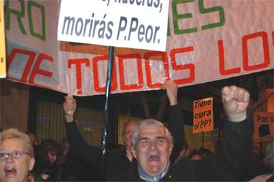 Las asociaciones vecinales rechazan el “antisocial” copago a pensionistas