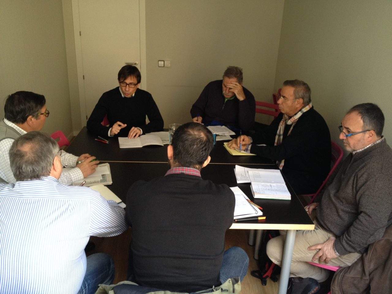 Las organizaciones reunidas en el Encuentro Vecinal se dan cita con UPyD