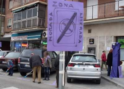 Los anti-parquímetros celebran sus cinco años de lucha con la inauguración de una nueva “zona liberada”