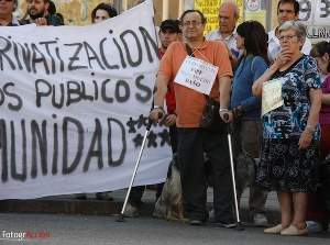Los encerrados del Magerit responden a la amenaza de desalojo con una nueva marcha