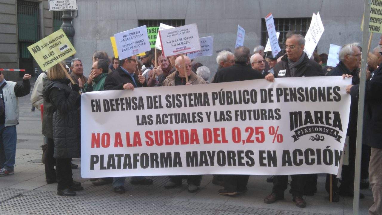 Los mayores salen a la calle para defender el sistema público de pensiones