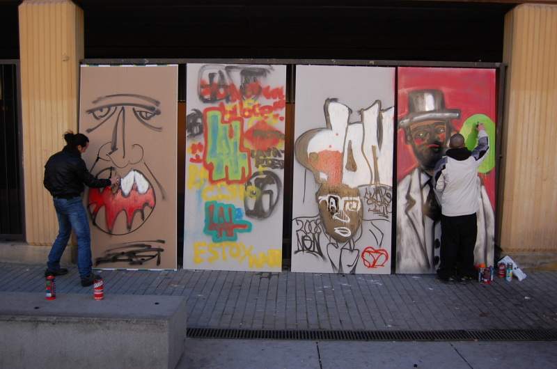 Los niños de Lavapies aprenden a pintar grafitis de forma responsable