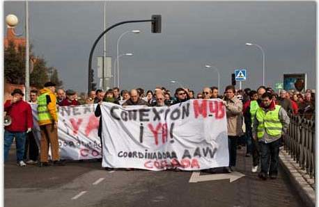 Los vecinos de Coslada llaman a la puerta de Esperanza Aguirre