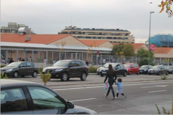 Los vecinos de Las Tablas lanzan una batería de propuestas para frenar la inseguridad vial