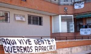 Mequinenza: la calle de las pancartas