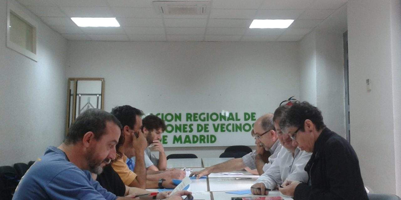 Nace la Plataforma contra la autopista eléctrica de 400.000 voltios que unirá Galapagar y Moraleja de Enmedio