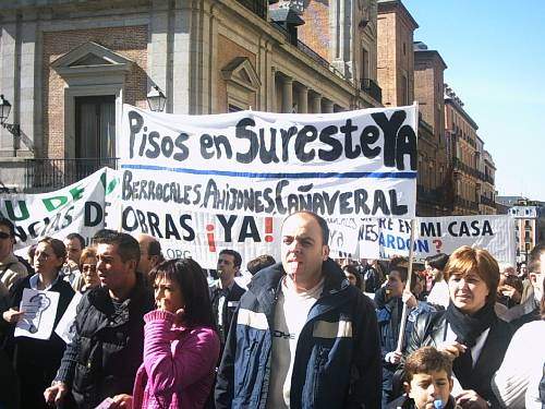 Nueva concentración de los cooperativistas del Sureste ante los juzgados de Plaza Castilla