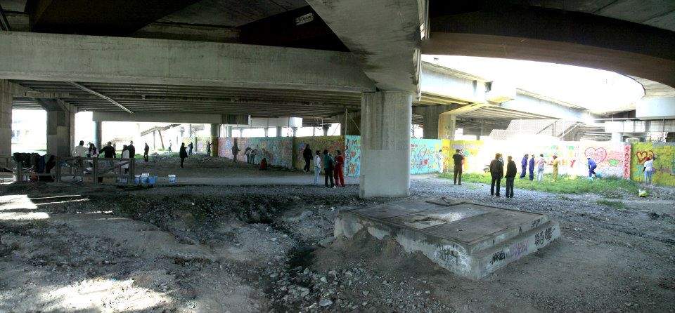San Cristóbal de los Ángeles pinta el barrio de colores