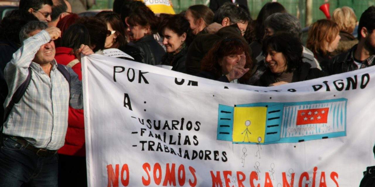 Tras 37 días de encierro… afectados por el cierre de los centros ocupacionales de discapacitados vuelven a salir a la calle