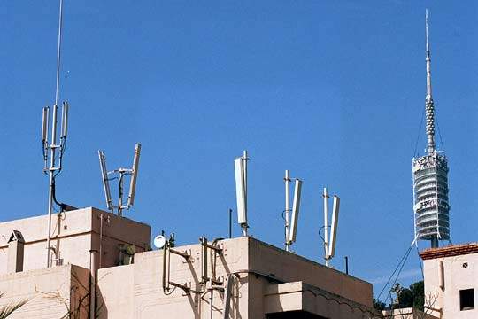 Un informe científico aporta nuevas evidencias de los peligros que comporta la contaminación electromagnética