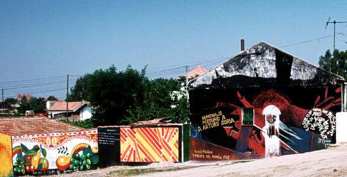 Una exposición conmemora el 40 aniversario de los Murales de Portugalete, una intervención comunitaria única